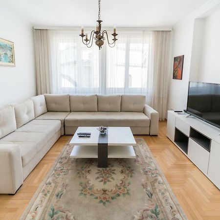 Ferhadija Premium Apartment Sarajevo Bagian luar foto