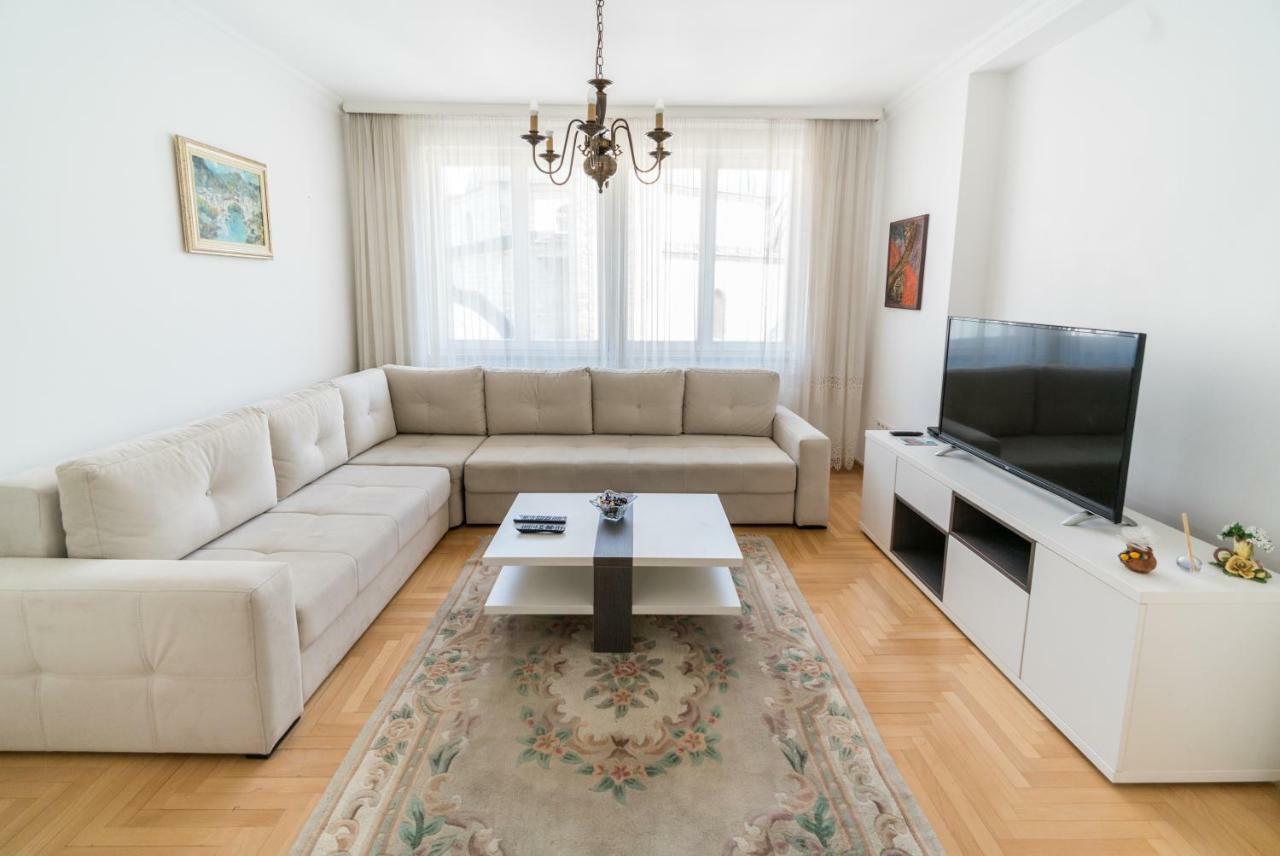 Ferhadija Premium Apartment Sarajevo Bagian luar foto